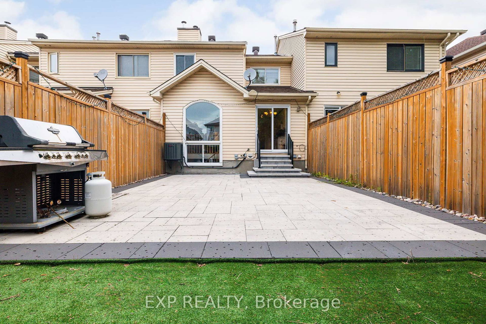 110 Cedarock Drive • Ottawa, ON photo 39