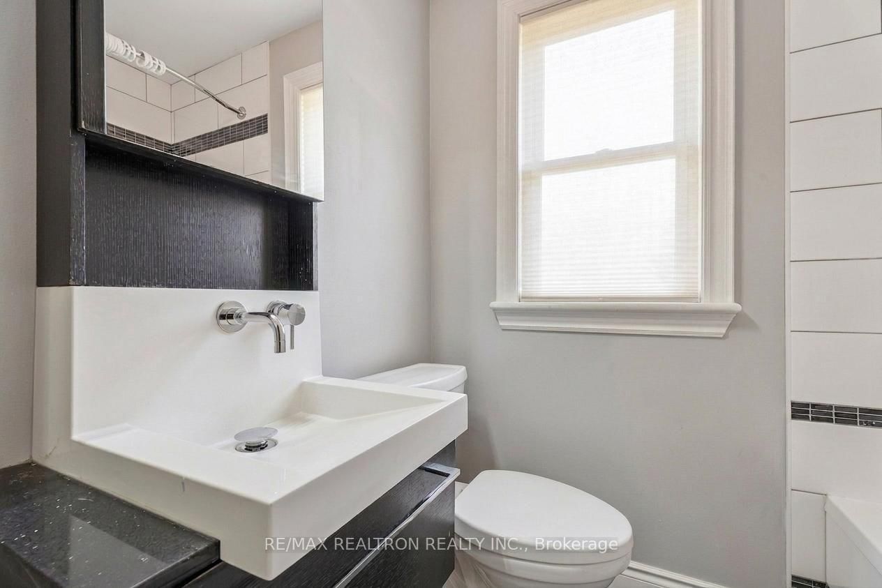 831 Mohawk Road E • Hamilton, ON photo 22