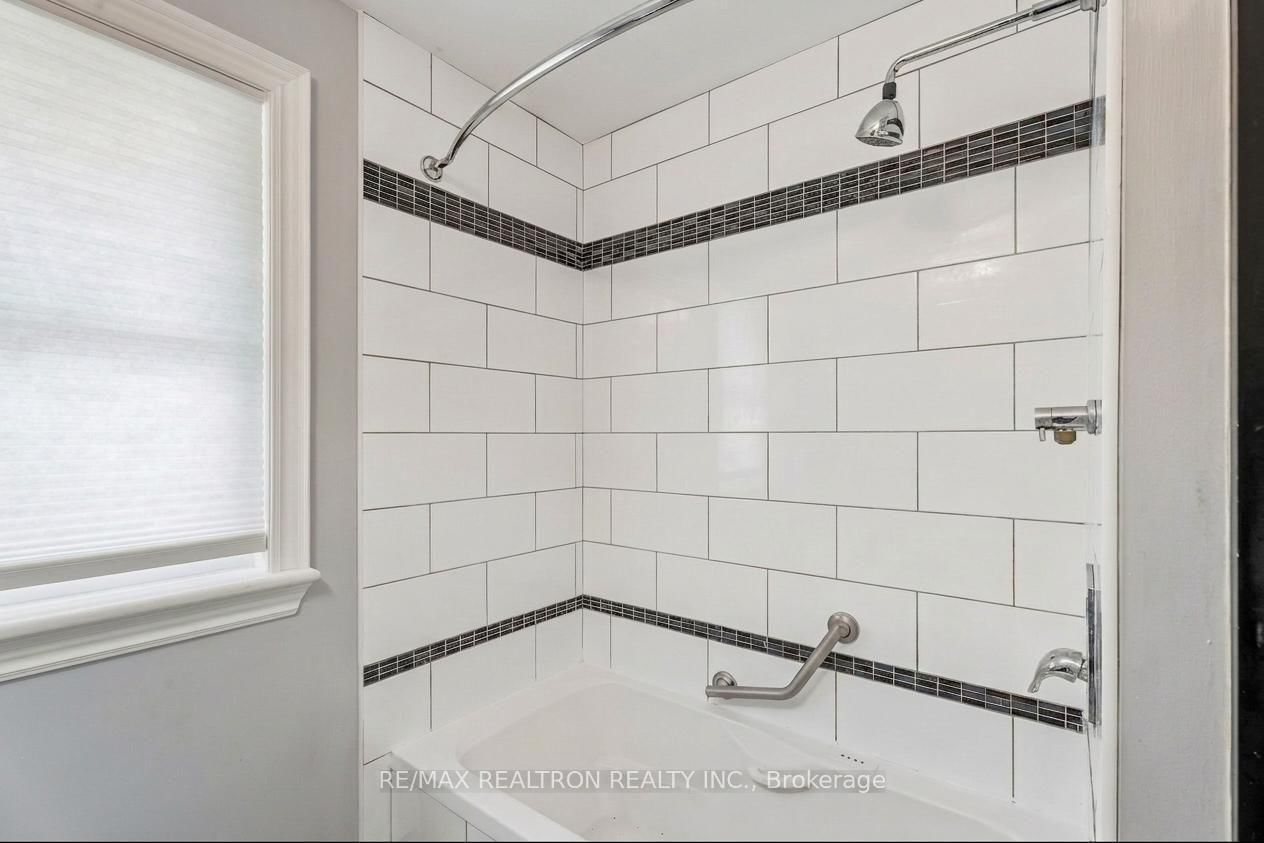 831 Mohawk Road E • Hamilton, ON photo 23