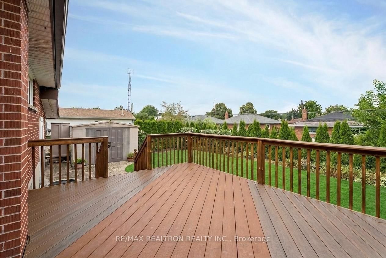 831 Mohawk Road E • Hamilton, ON photo 33