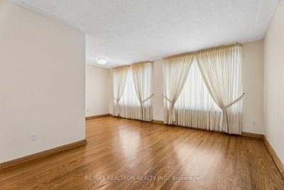 831 Mohawk Road E • Hamilton, ON photo 6