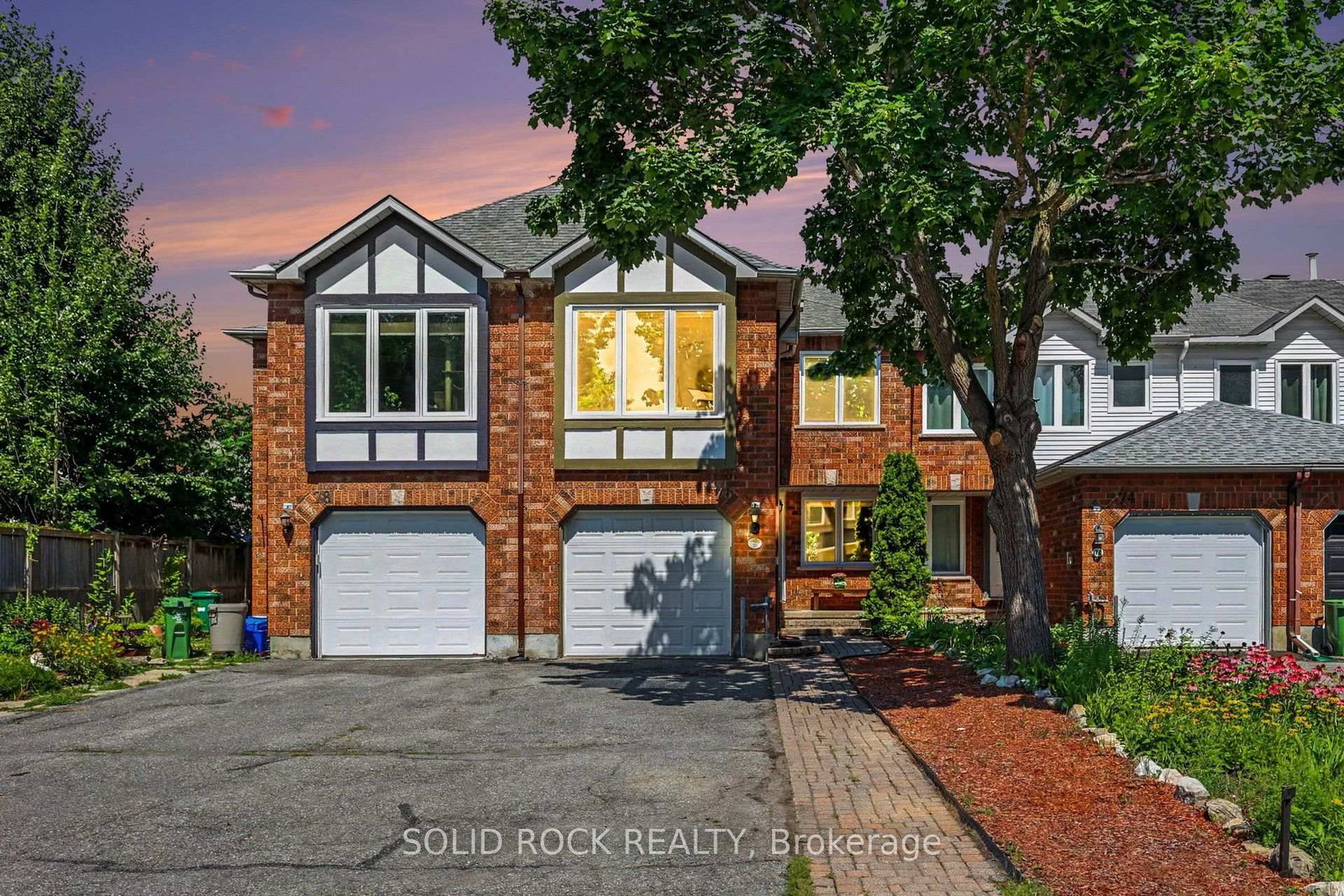 76 Grenadier Way • Ottawa, ON photo 1