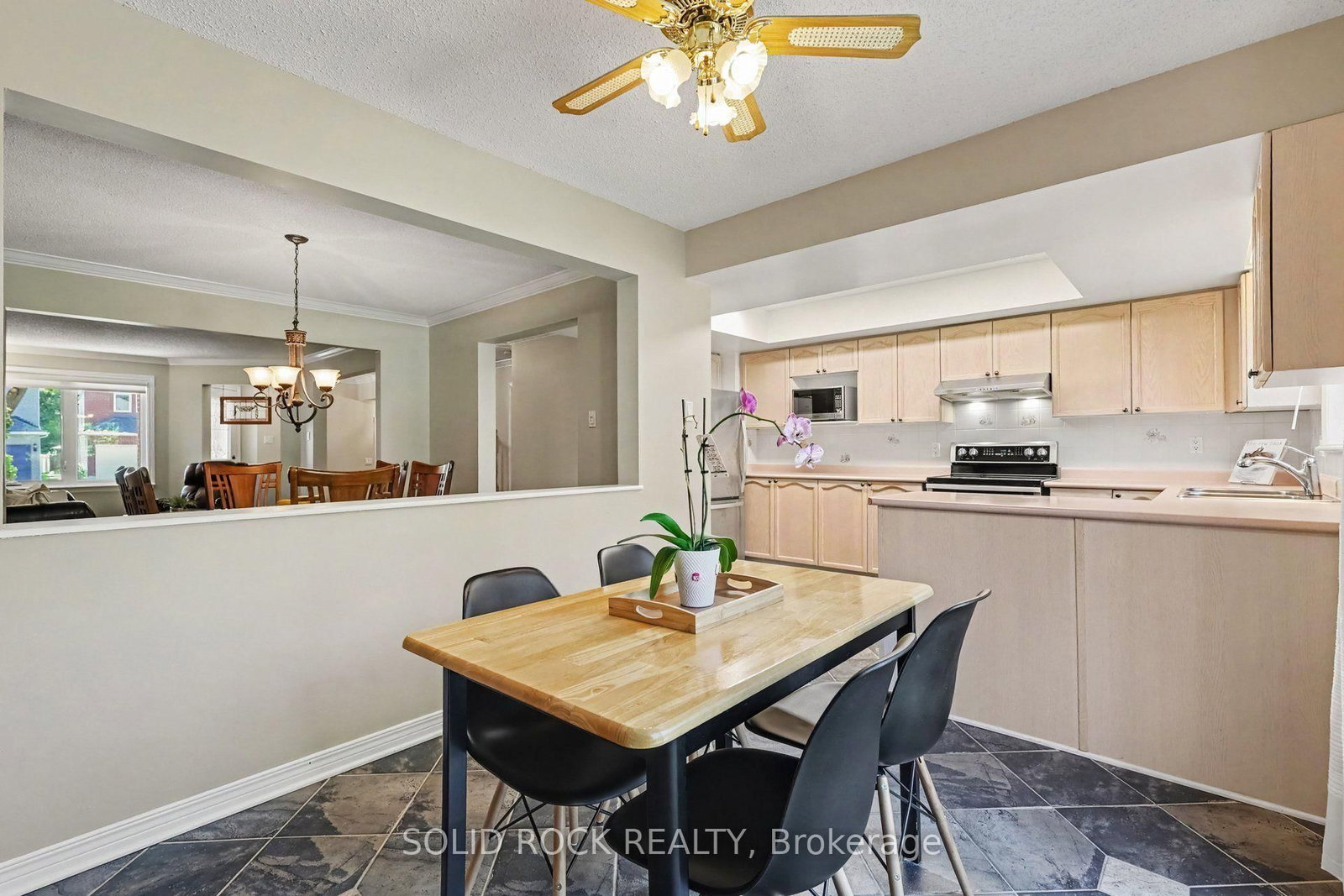 76 Grenadier Way • Ottawa, ON photo 13