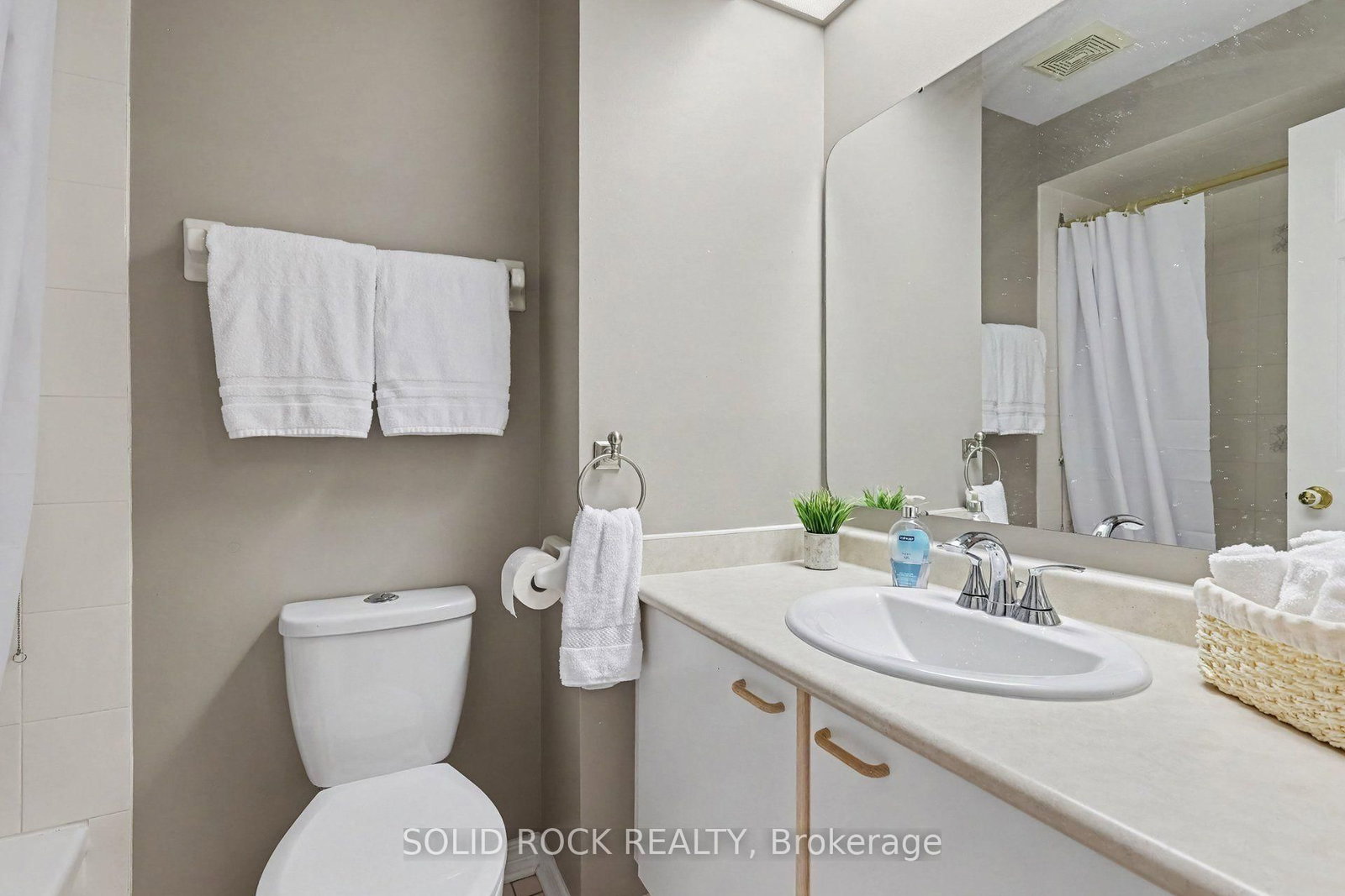 76 Grenadier Way • Ottawa, ON photo 21