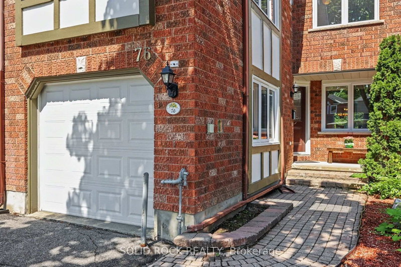 76 Grenadier Way