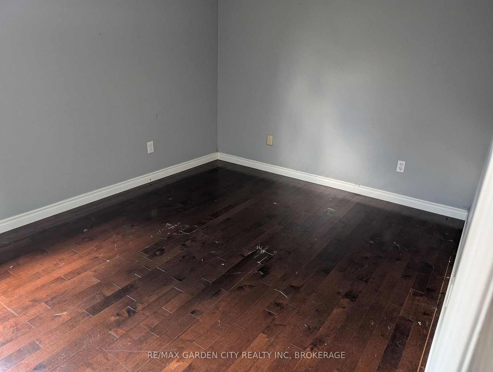 158 SUMMERS Drive • Thorold, ON photo 11