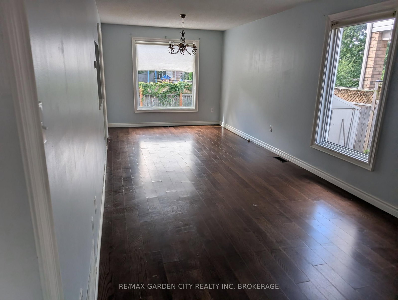 158 SUMMERS Drive • Thorold, ON photo 6