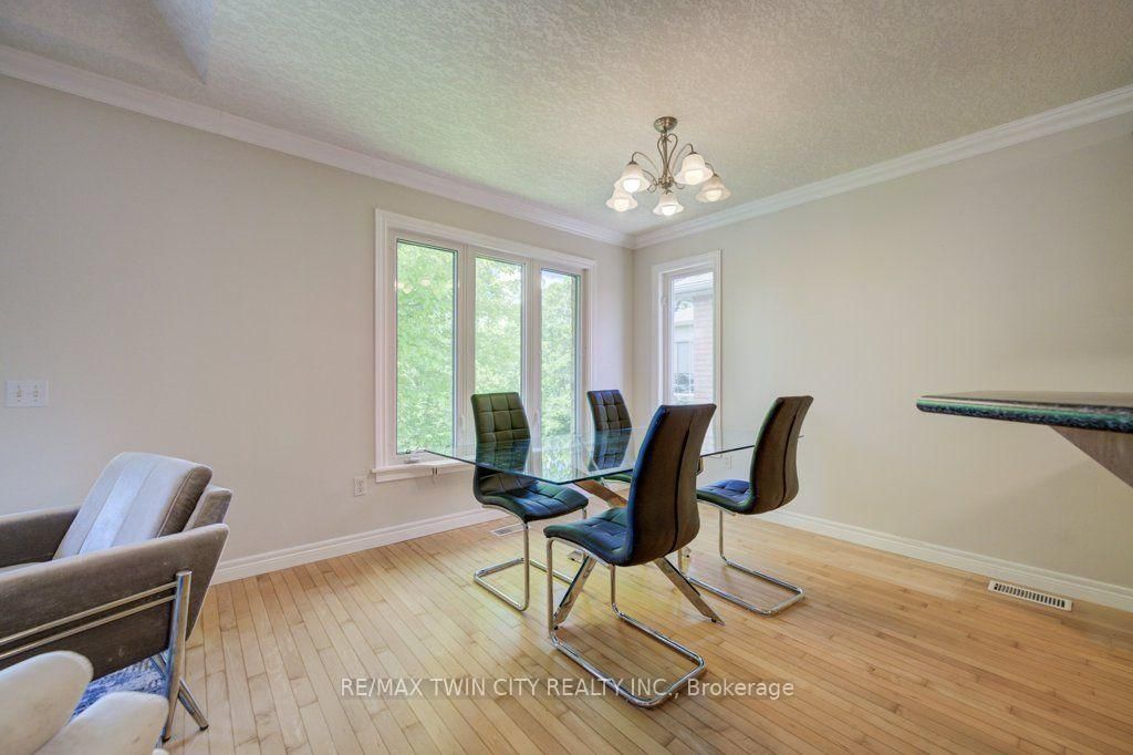 670 Salzburg Drive • Waterloo, ON photo 16