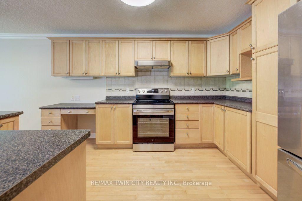 670 Salzburg Drive • Waterloo, ON photo 20
