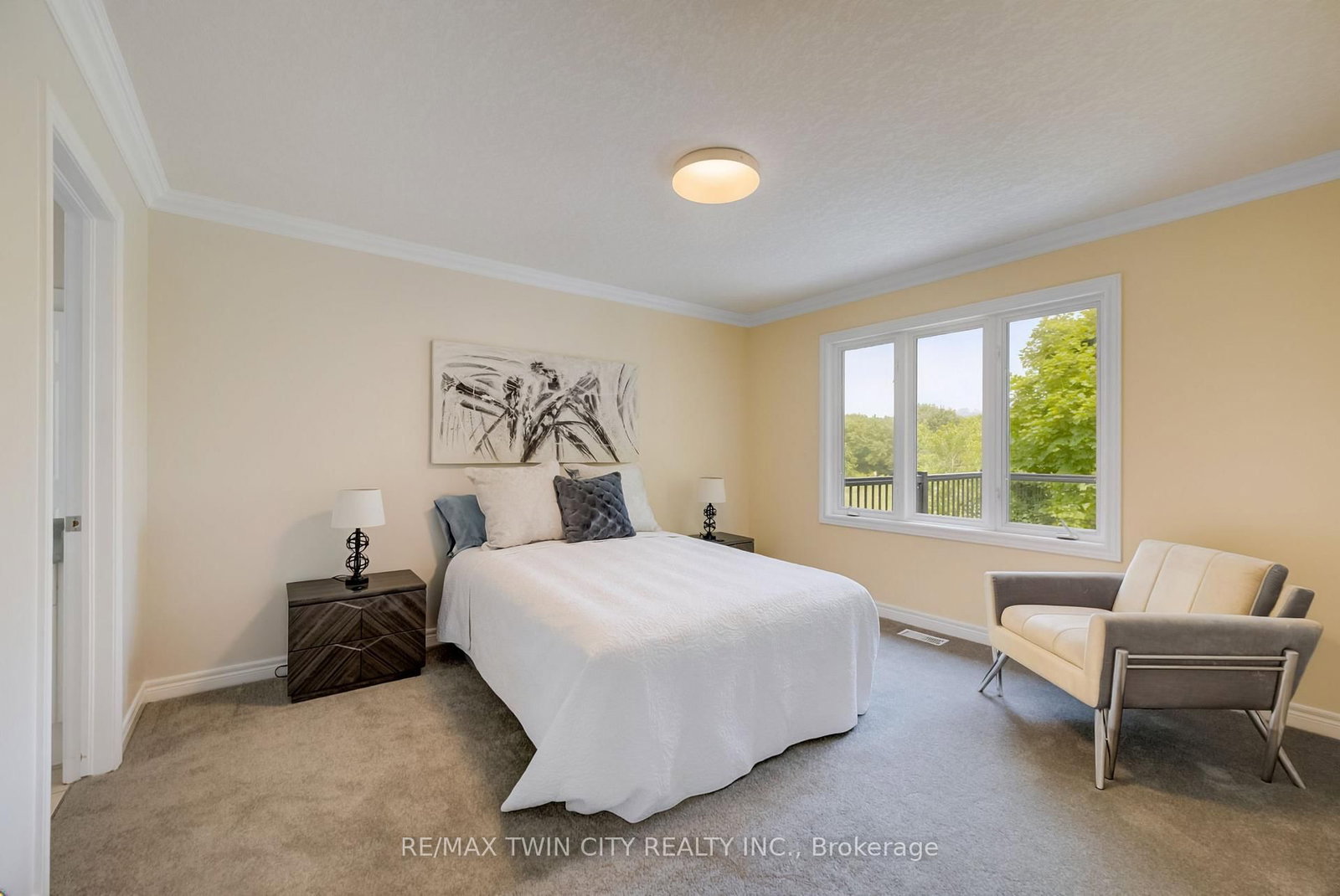 670 Salzburg Drive • Waterloo, ON photo 21