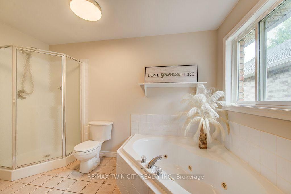 670 Salzburg Drive • Waterloo, ON photo 23