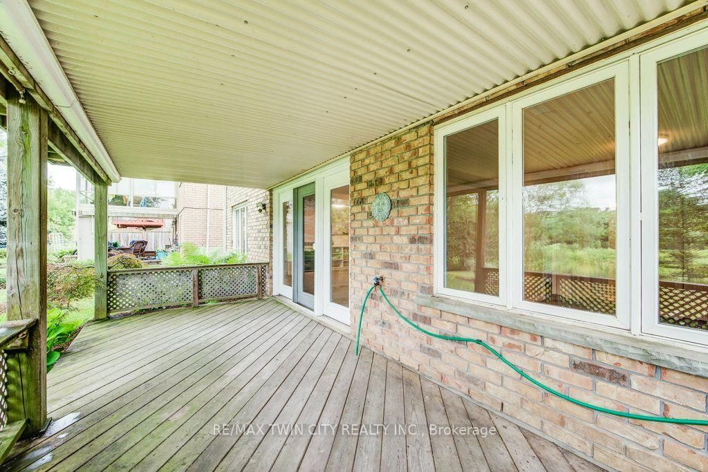 670 Salzburg Drive • Waterloo, ON photo 34