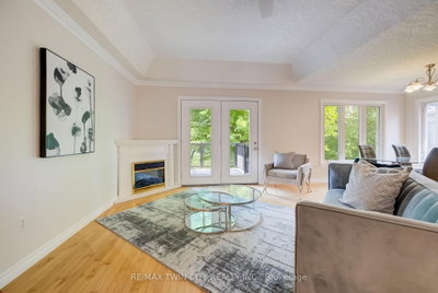 670 Salzburg Drive • Waterloo, ON photo 9