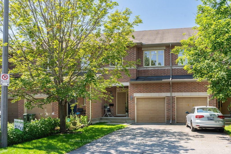 216 Badgeley Avenue