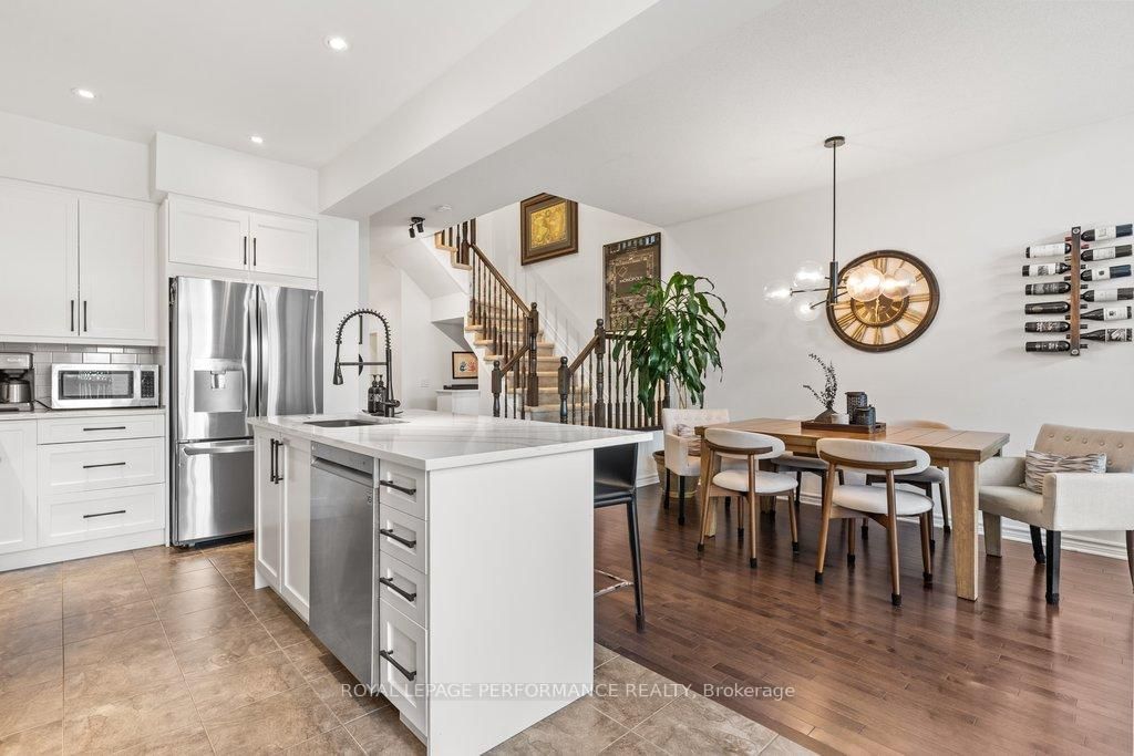 216 Badgeley Avenue • Ottawa, ON photo 13
