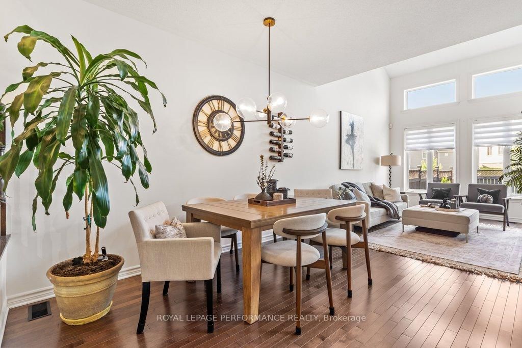 216 Badgeley Avenue • Ottawa, ON photo 16