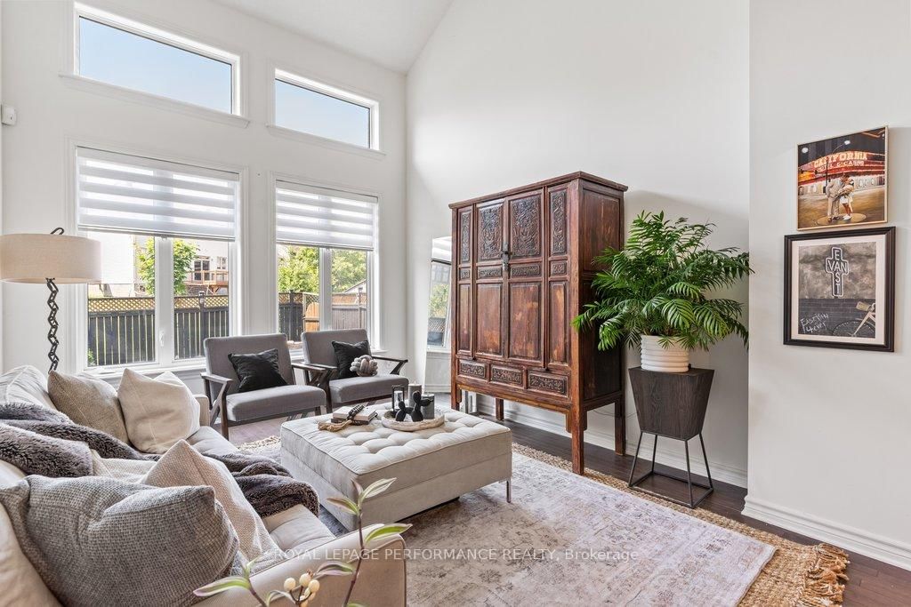 216 Badgeley Avenue • Ottawa, ON photo 20