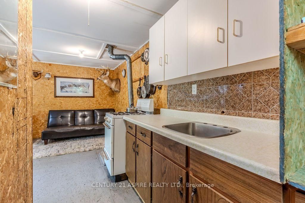 00 O'Brien Road • Eganville, ON photo 11