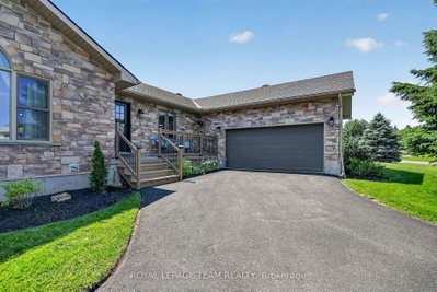 1550 Stanleyfield Crescent • Greely, ON photo 4
