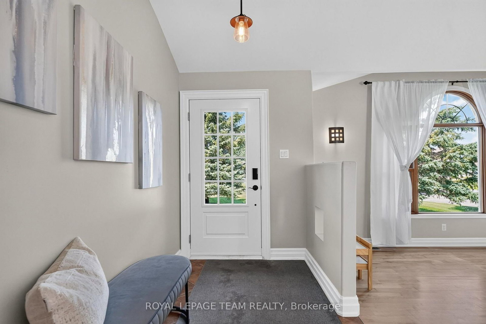 1550 Stanleyfield Crescent • Greely, ON photo 6