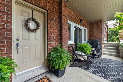 241 Crestway Drive • #C • Ottawa, ON photo 4