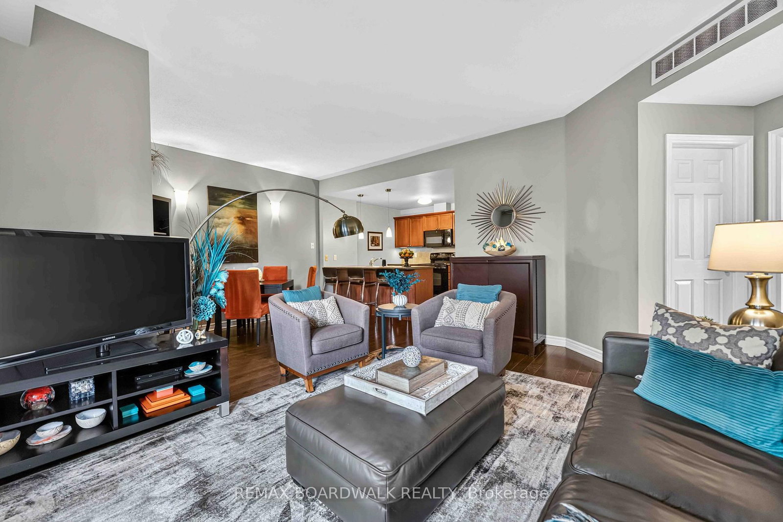 241 Crestway Drive • #C • Ottawa, ON photo 6