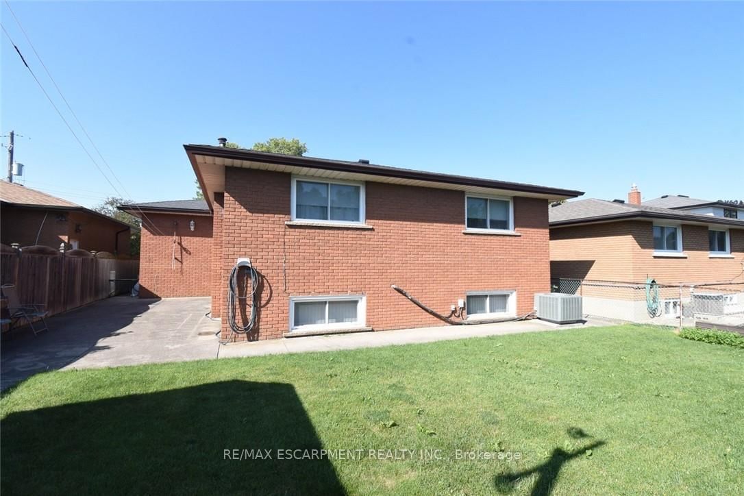 36 Abbington Drive • Hamilton, ON photo 32