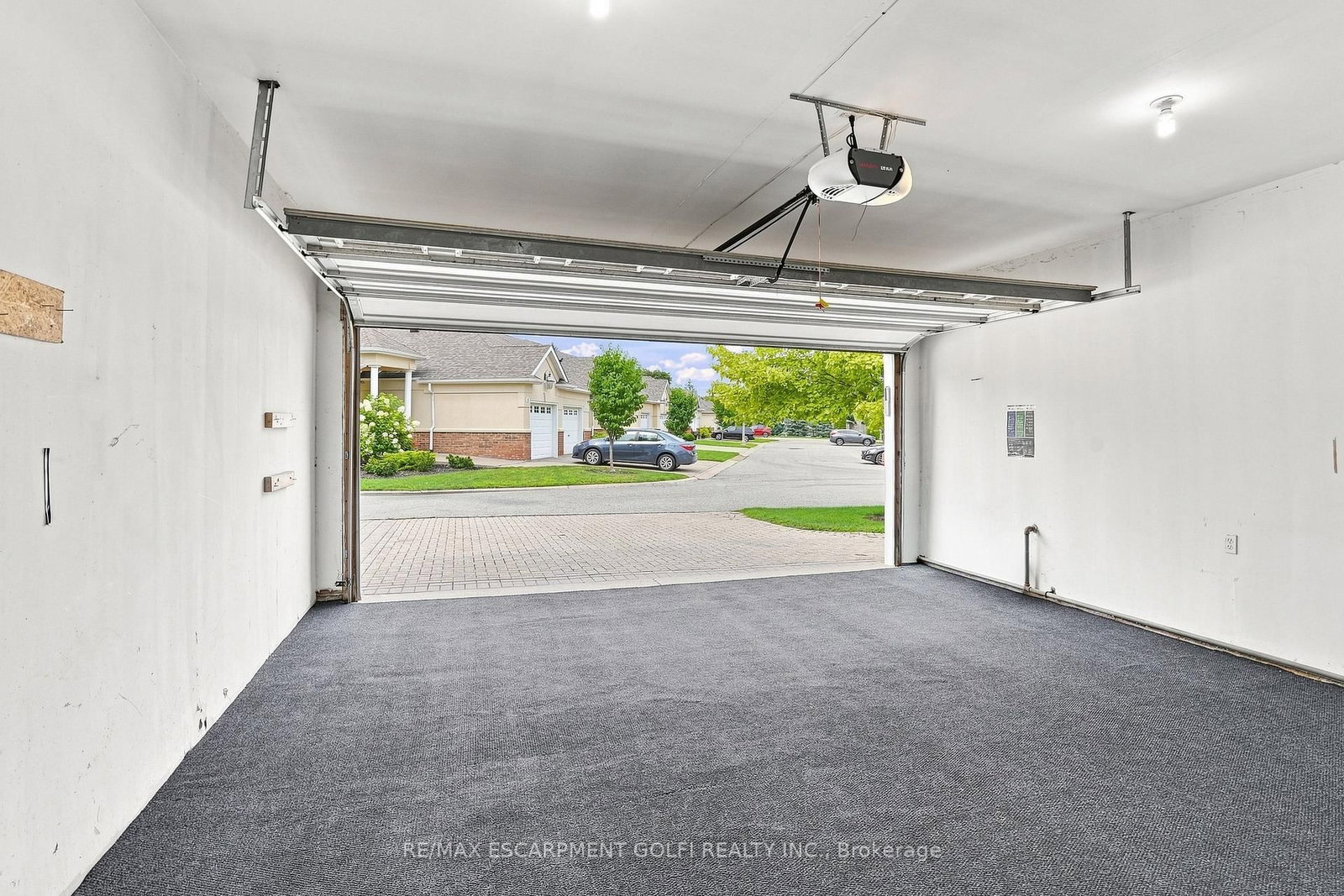 58 Glendale Avenue • #12 • St. Catharines, ON photo 32