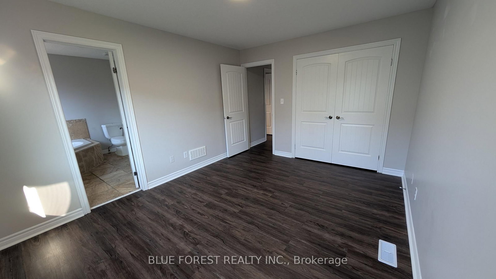 904 Frontenac Crescent • Woodstock, ON photo 25