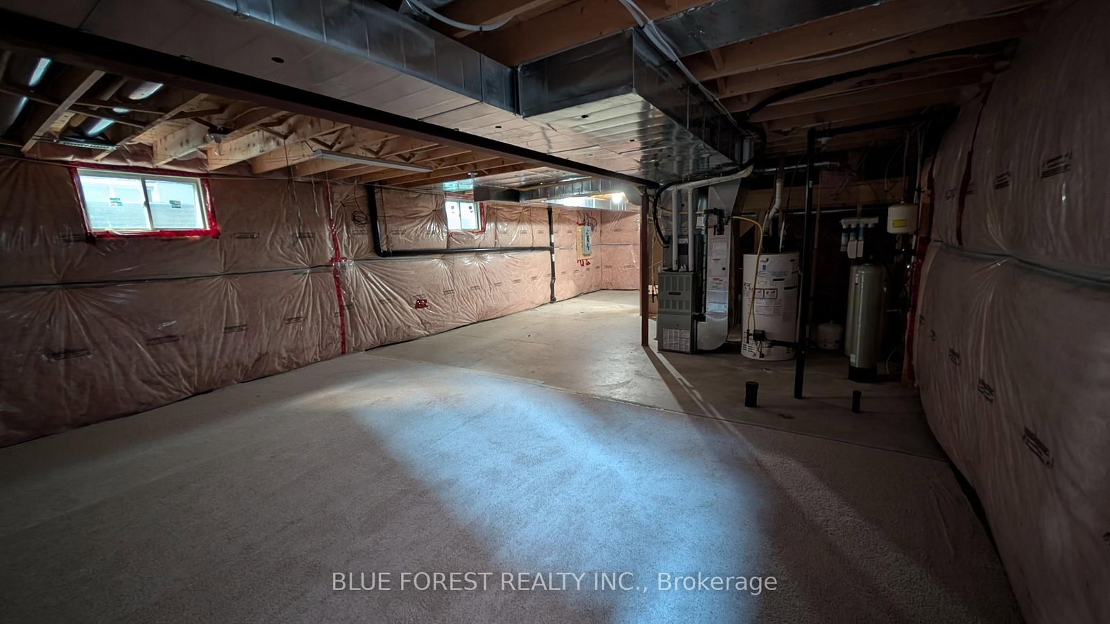 904 Frontenac Crescent • Woodstock, ON photo 31