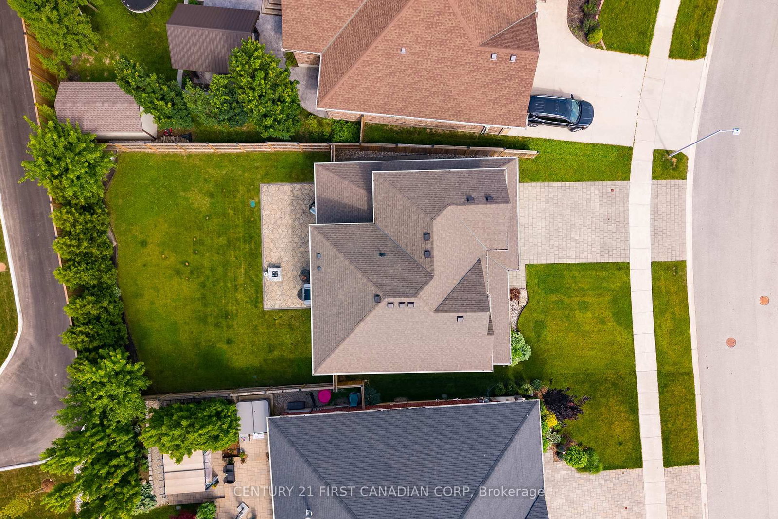 155 Spencer Avenue • Lucan Biddulph, ON photo 12