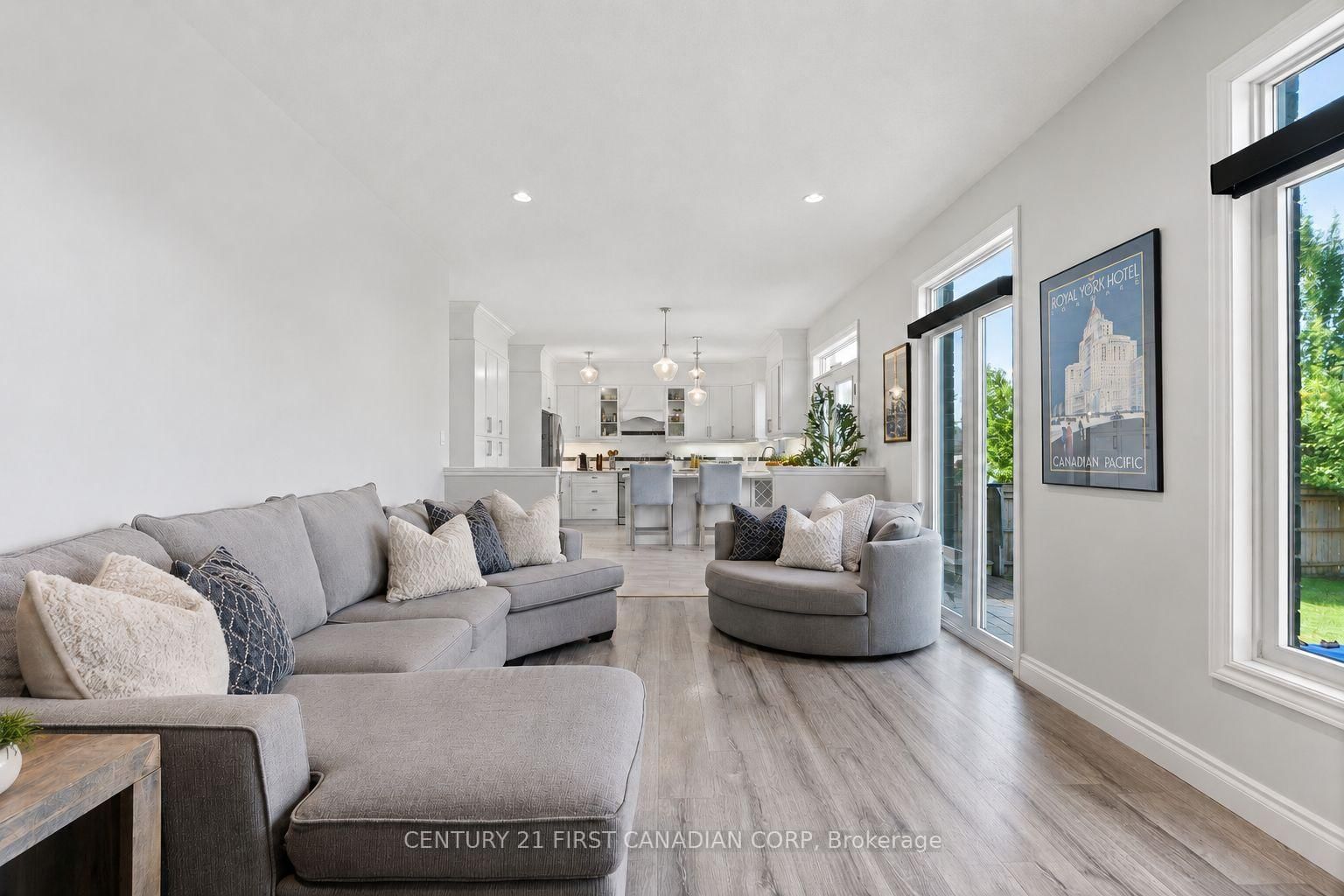 155 Spencer Avenue • Lucan Biddulph, ON photo 25