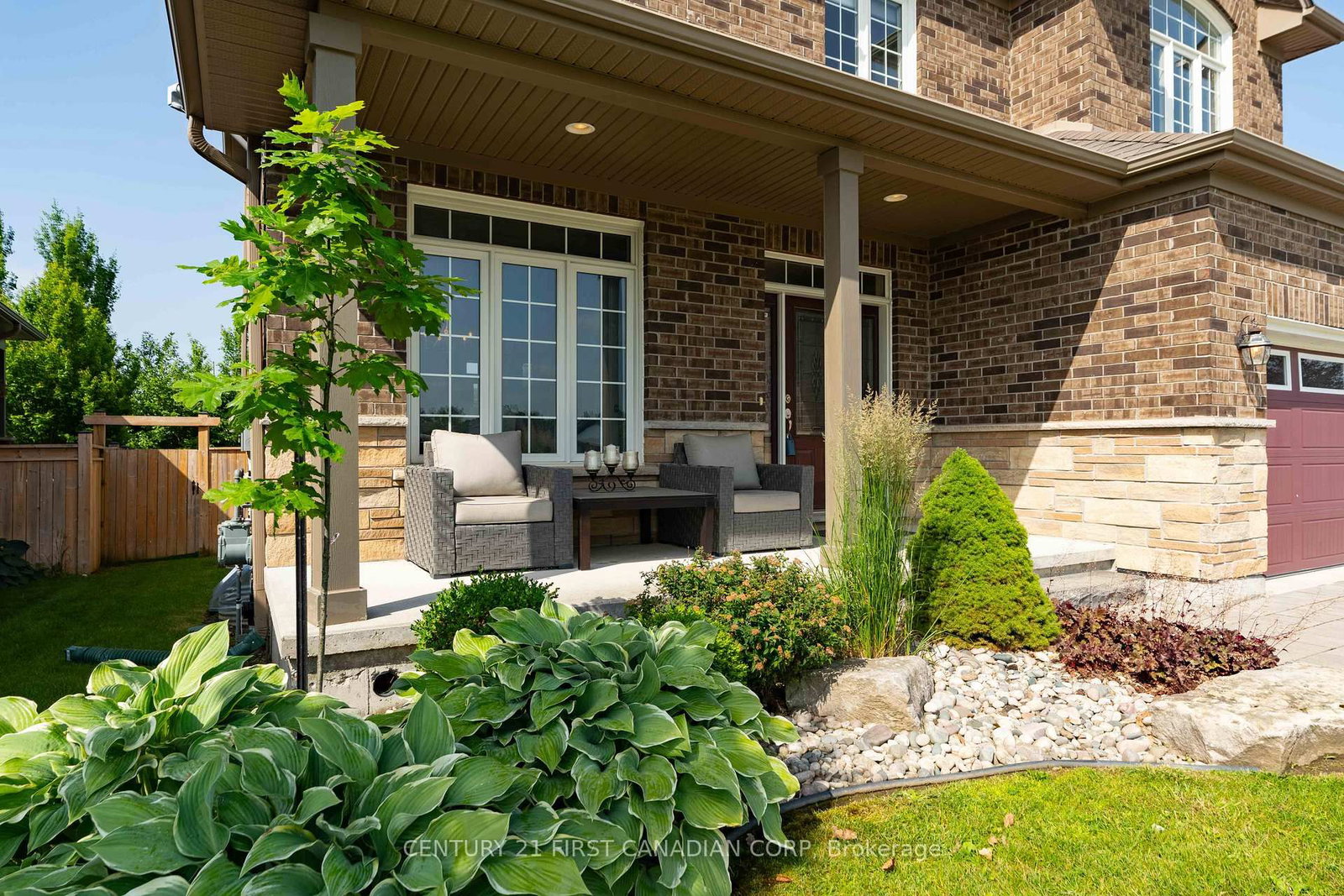 155 Spencer Avenue • Lucan Biddulph, ON photo 3