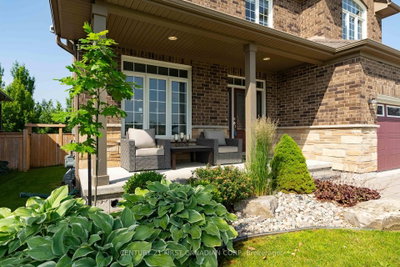 155 Spencer Avenue • Lucan Biddulph, ON photo 3