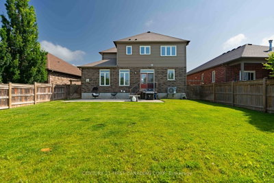 155 Spencer Avenue • Lucan Biddulph, ON photo 9
