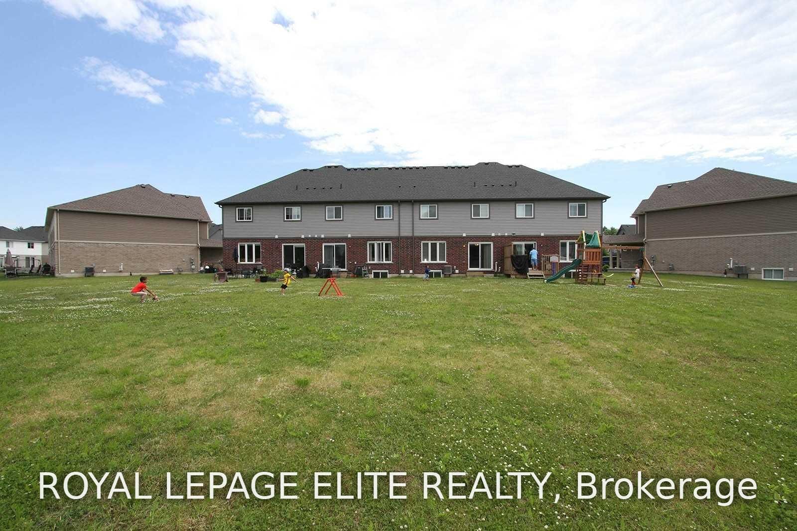 8025 Cole Court, Niagara Falls 4