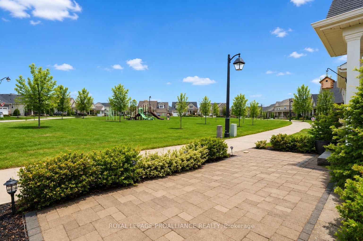 8 Bigwood Crescent • Port Hope, ON photo 3