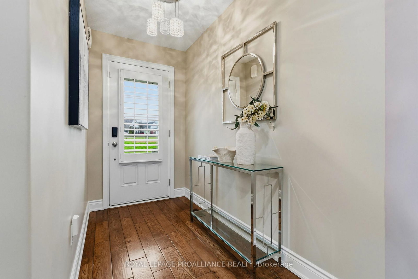 8 Bigwood Crescent • Port Hope, ON photo 4