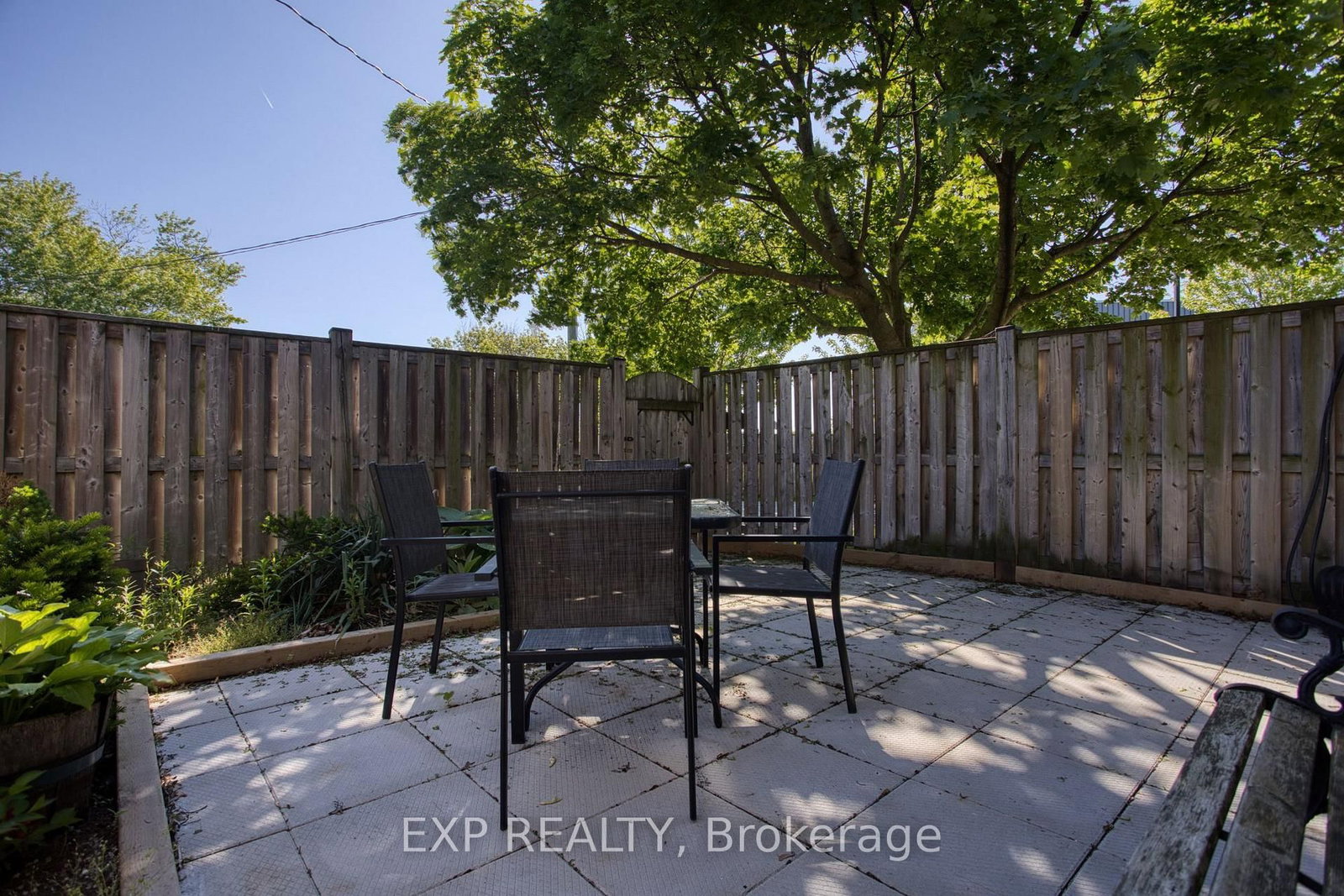 7 Viking Court • #404 • Grimsby, ON photo 19
