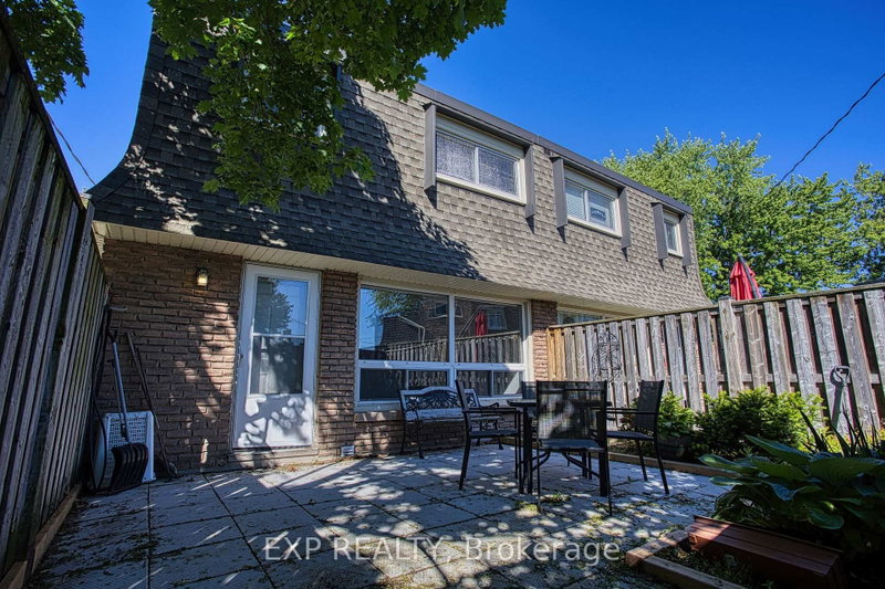 404 - 7 Viking Court