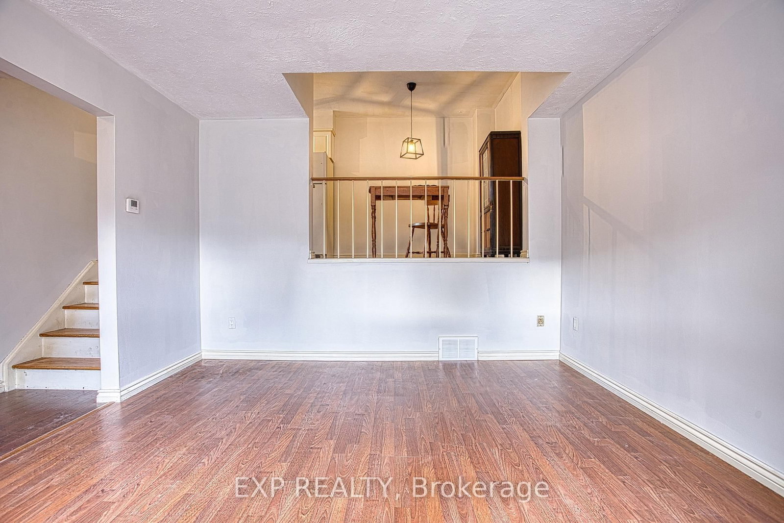 7 Viking Court • #404 • Grimsby, ON photo 8