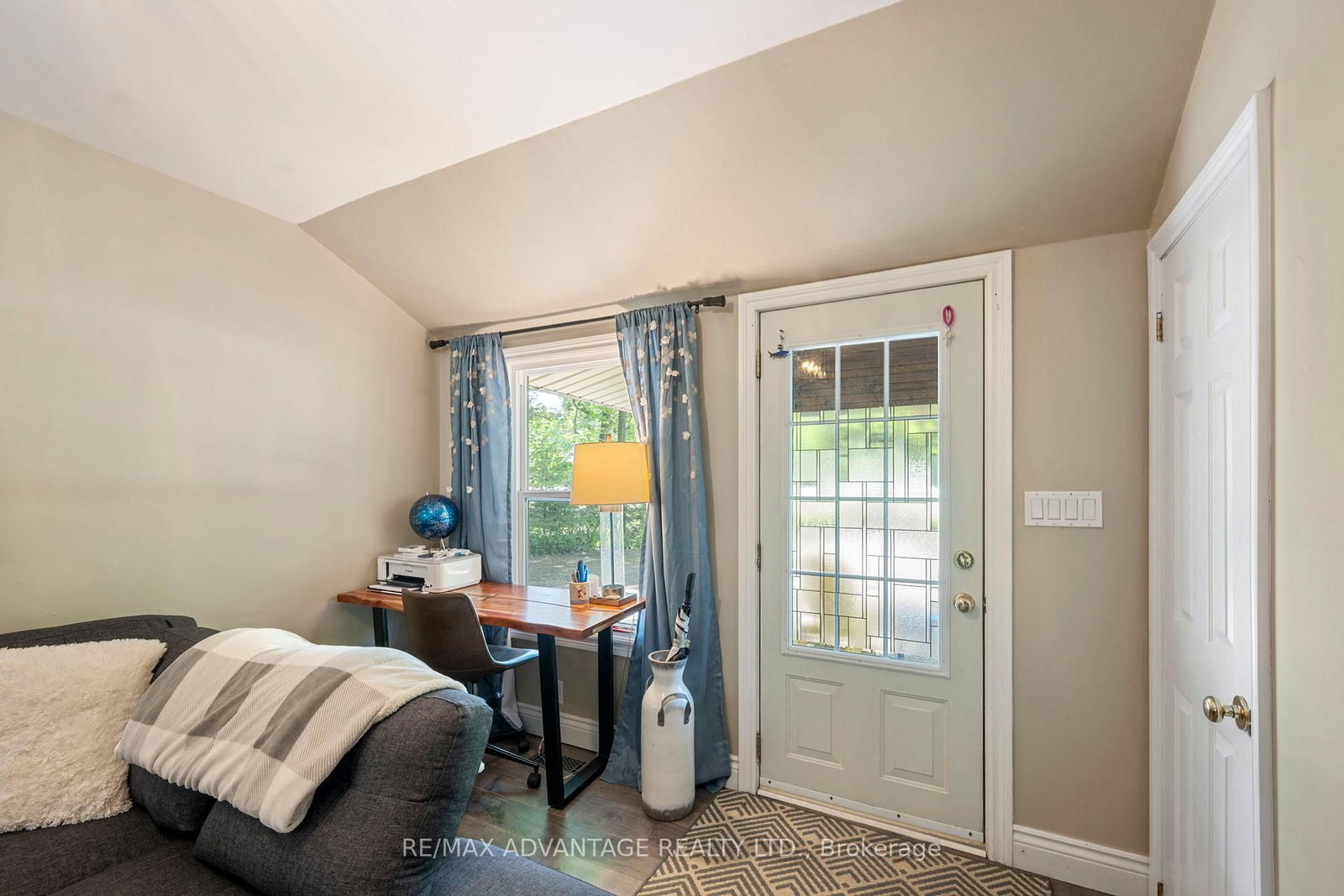 263 Ontario Street S • Lambton Shores, ON photo 15