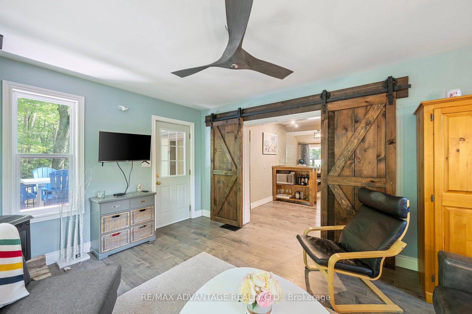 263 Ontario Street S • Lambton Shores, ON photo 8