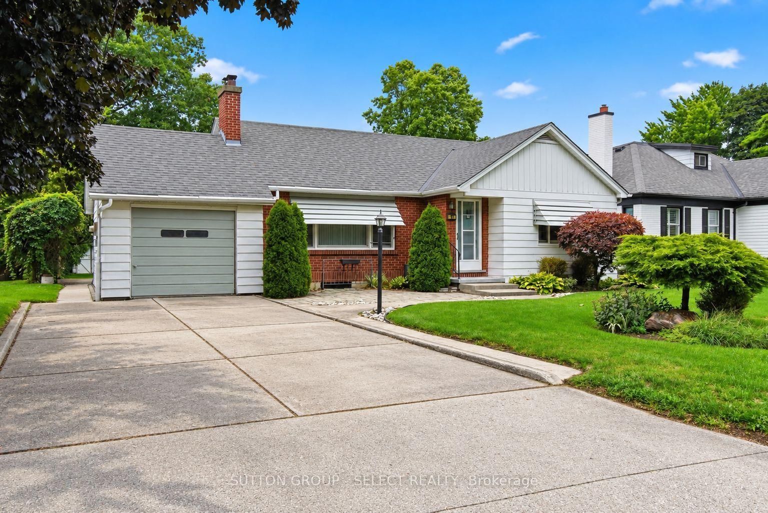 Detached House for sale at 40 David Street, London South, Ontario, N6P 1B3 - South V - MLS: X13677750