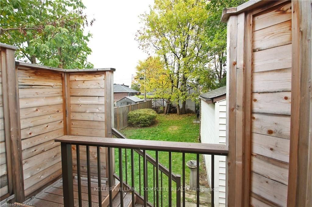 35 Barons Avenue S • Hamilton, ON photo 21