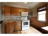 35 Barons Avenue S • Hamilton, ON photo 8