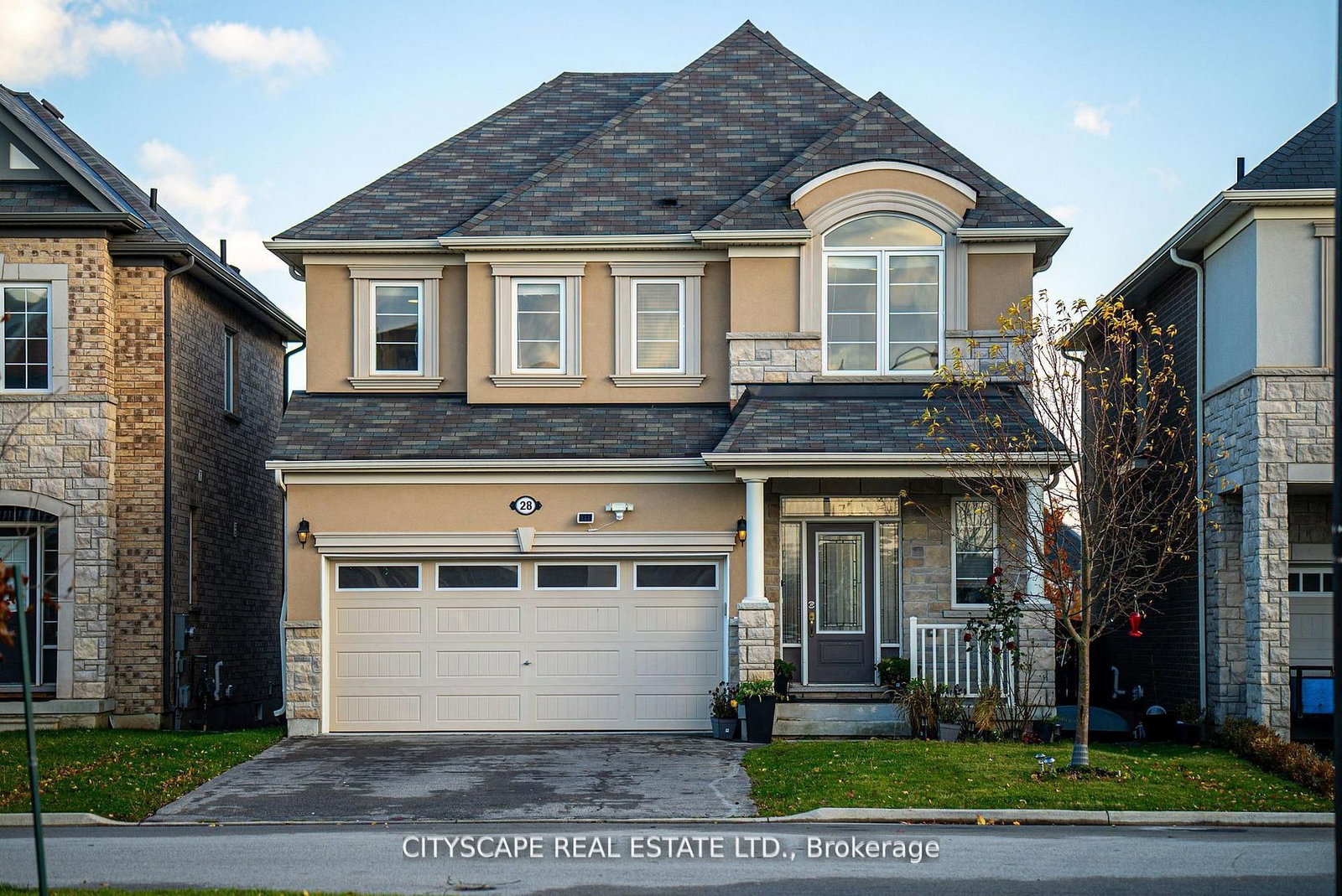 28 Celano Drive • Hamilton, ON photo 1