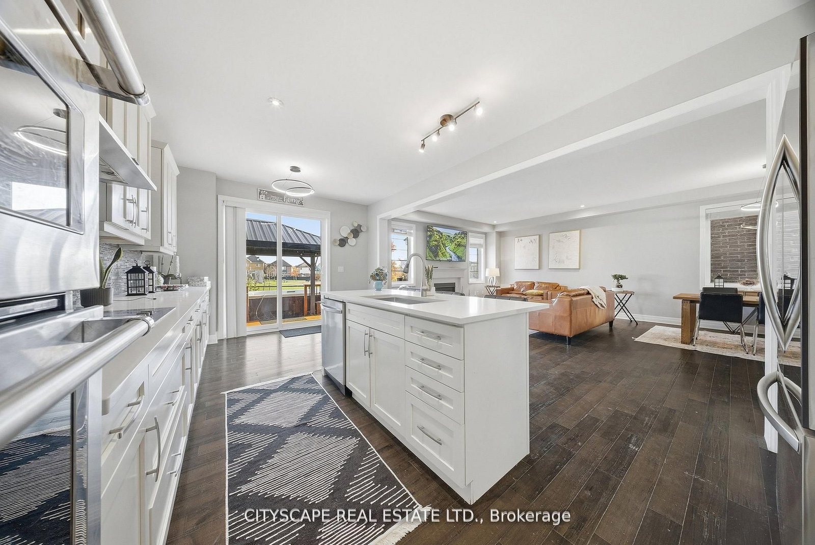 28 Celano Drive • Hamilton, ON photo 18