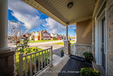 28 Celano Drive • Hamilton, ON photo 5