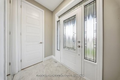 28 Celano Drive • Hamilton, ON photo 6